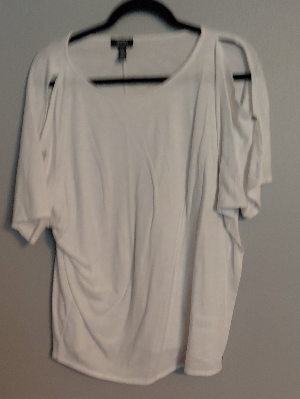 Jones New York White Cold-Shoulder Short Sleeve Top